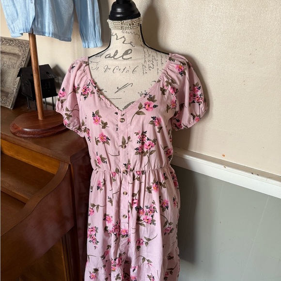 Pink Ruched Smocked Midi Sundress NWT - Picture 2 of 9